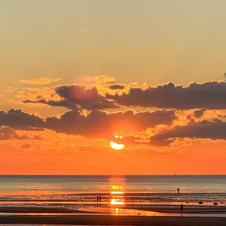 Nauset Beach Inn Орлиънс Екстериор снимка