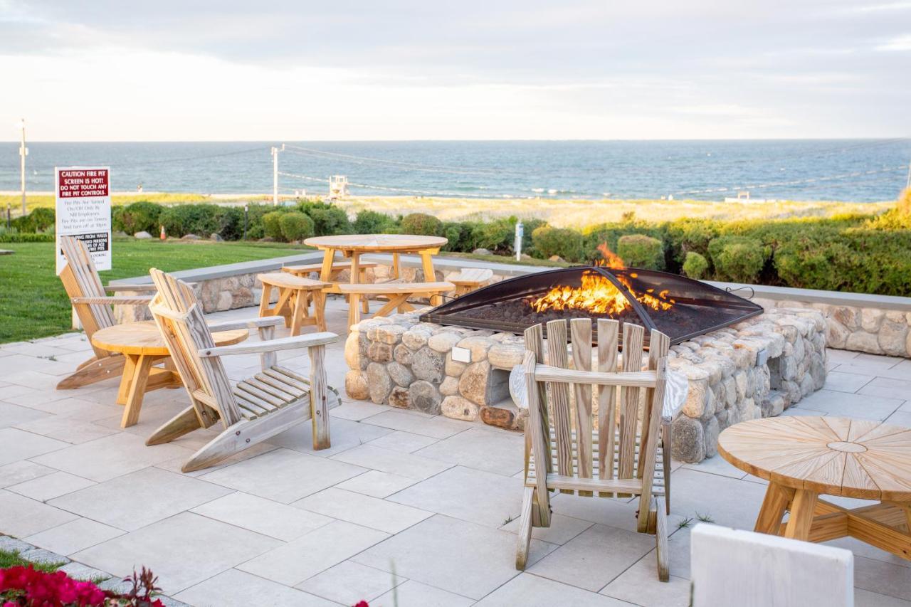 Nauset Beach Inn Орлиънс Екстериор снимка