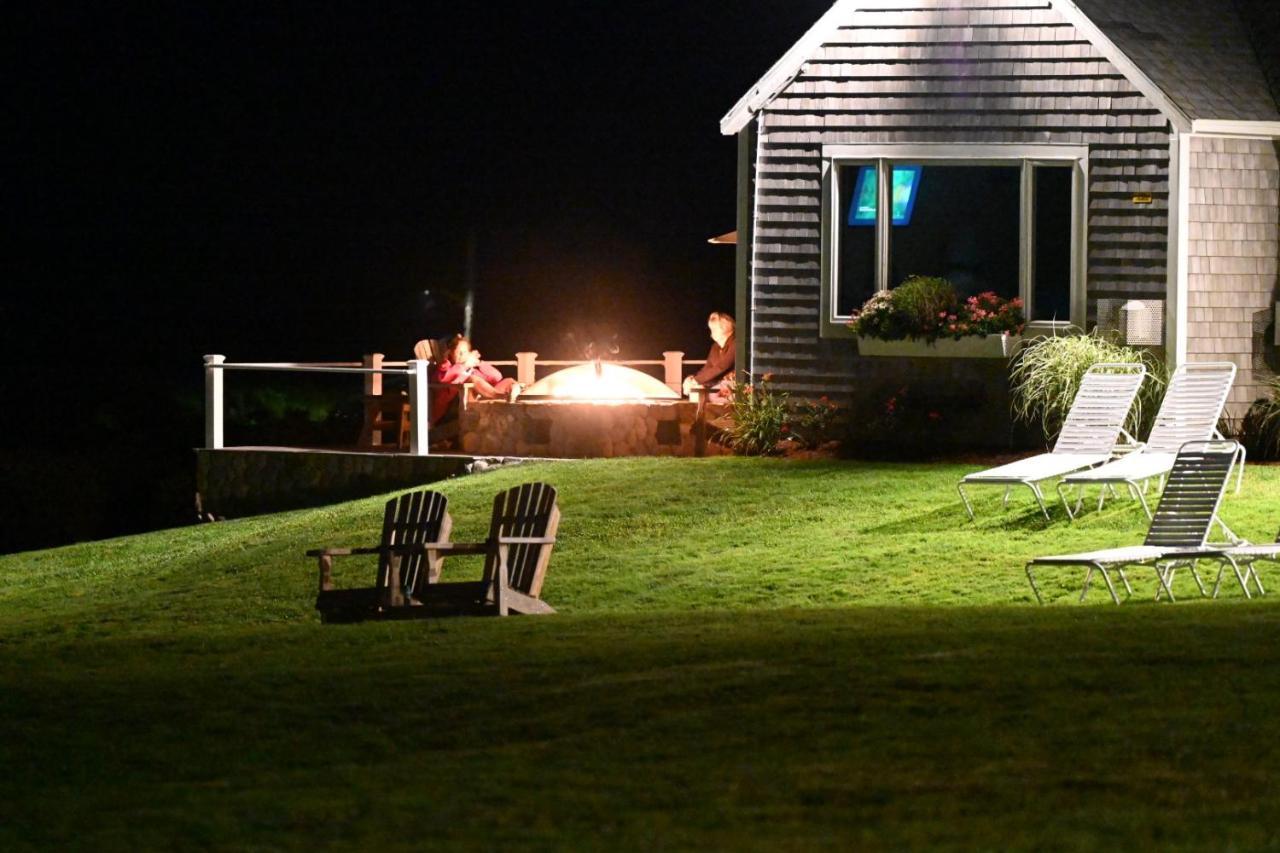 Nauset Beach Inn Орлиънс Екстериор снимка