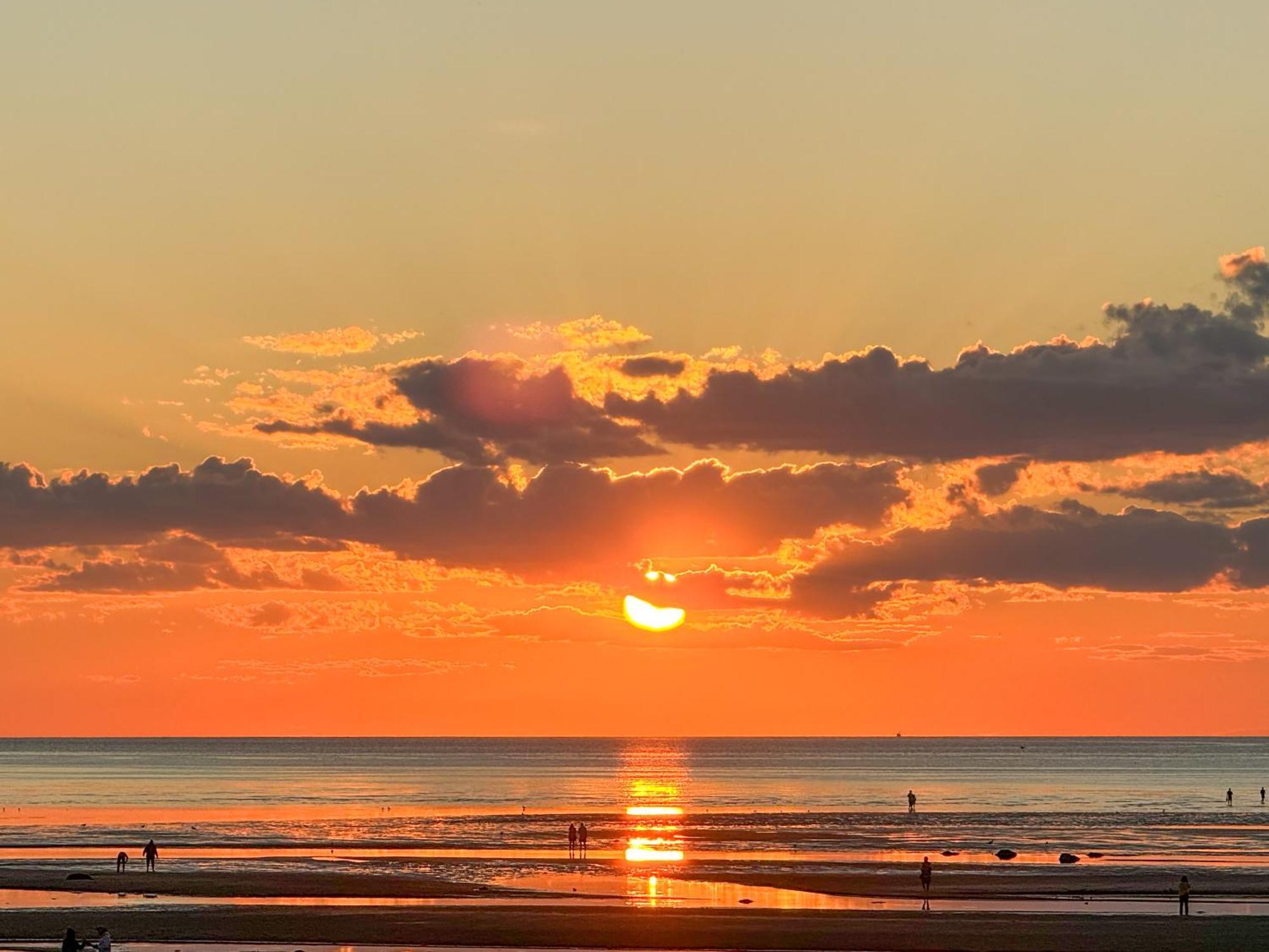 Nauset Beach Inn Орлиънс Екстериор снимка